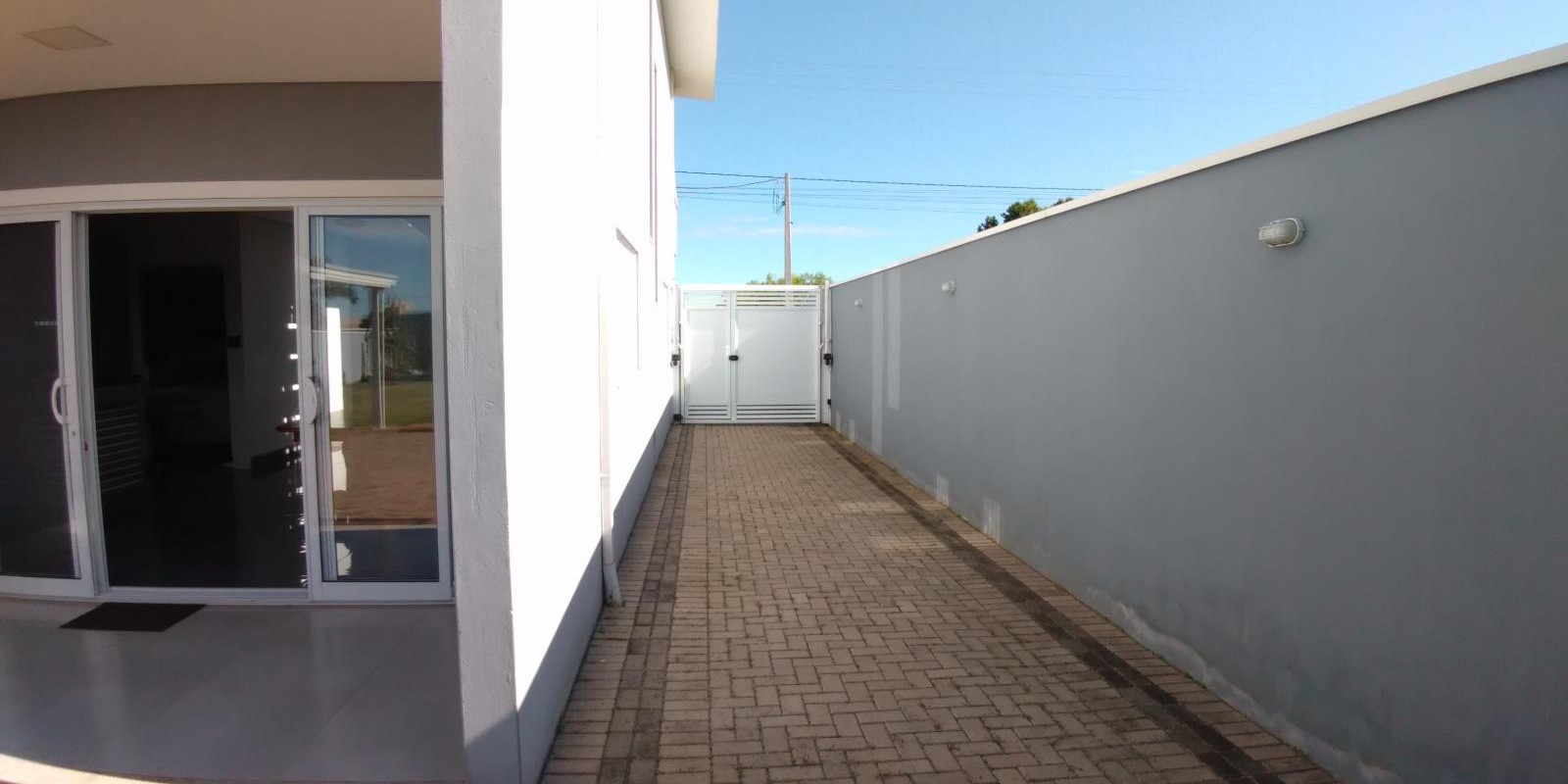 Lindo Sobrado 239 m² em terreno de 500 m² no Residencial Jacarandá - Foto 8 de 20